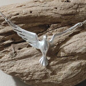 Fossil Dove Bird Necklace Detailed Flight Winged Pendant Silver Tone Mount Chain